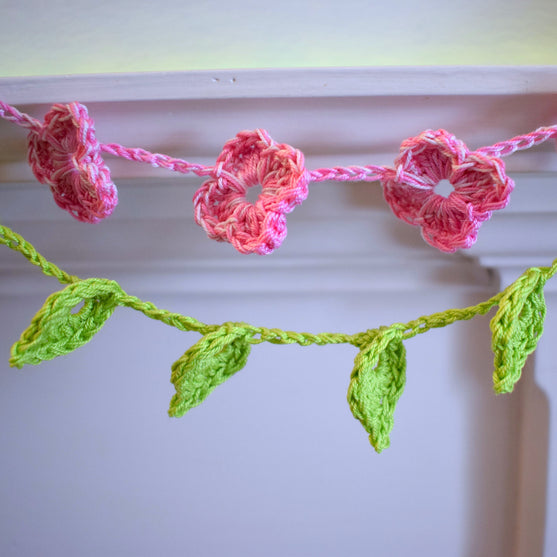 Flower & Leaf - Decor
2