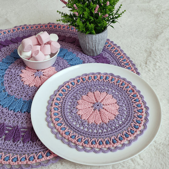 Gwendolyne - Placemat
3