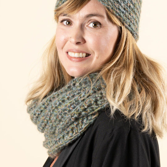 Holly – Cowl