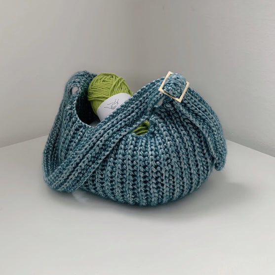 Lagoon - Pouch bag
1