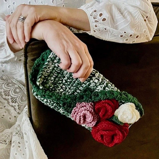 Rose Garden - Clutch
3