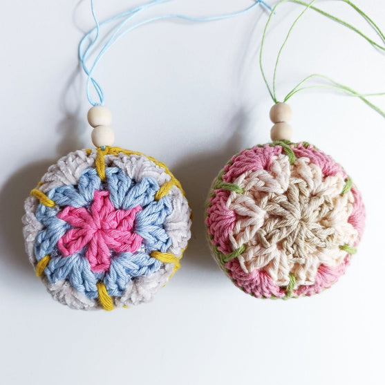 Skina - Christmas Baubles
1