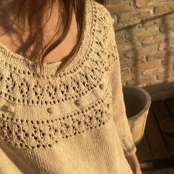 Diamond Eyelets - Blouse
3