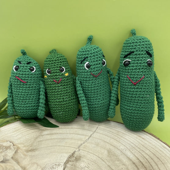 Gundula Cucumber - Amigurumi
7
