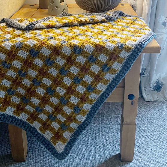 Cozy Plaid - Blanket
4