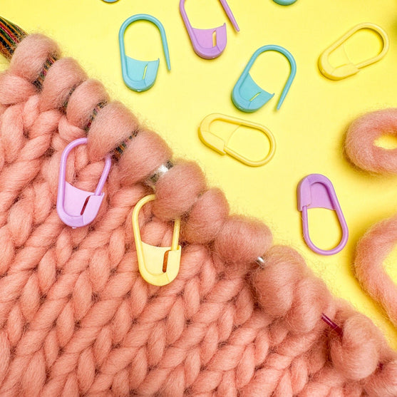 Box of Stitch Markers - Jumbo - Hobbii
6