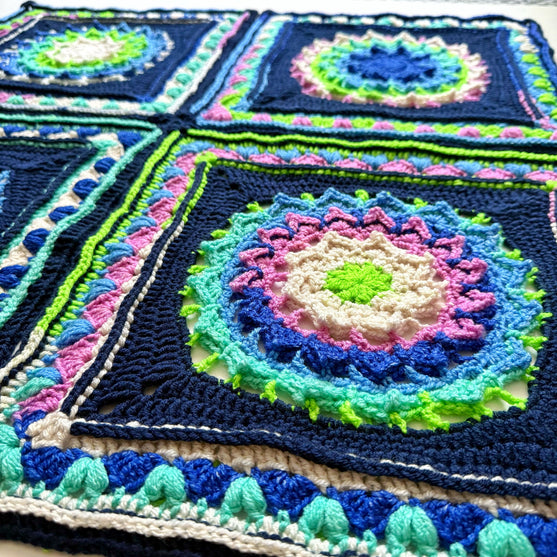 Calina - Blanket
7