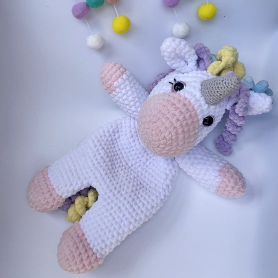 Luna the Unicorn - Lovey
2