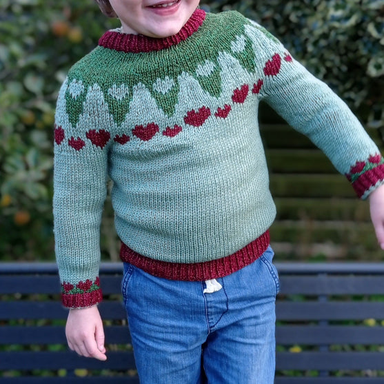 XmasHearts - Children’s Sweater
1