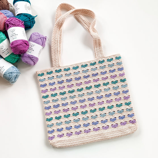 Hearts All Over - Bag
2