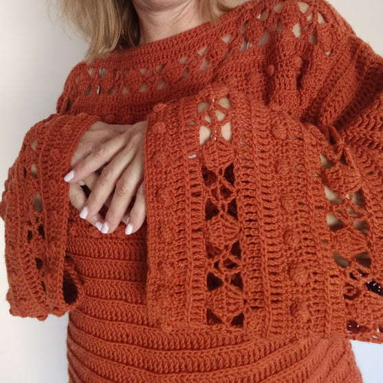 Nahia - Sweater
2
