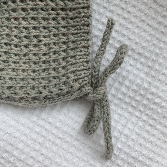 Sensommer Bonnet - Evergreen
3