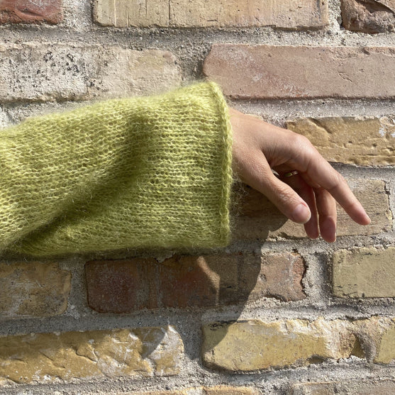 Summer Lotus - Blouse
8