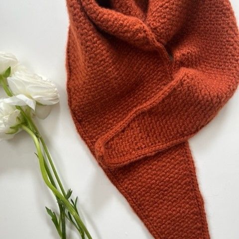 Lucy - Scarf
2