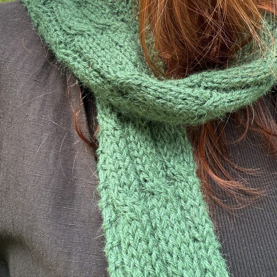 Winter Twist - Scarf
6