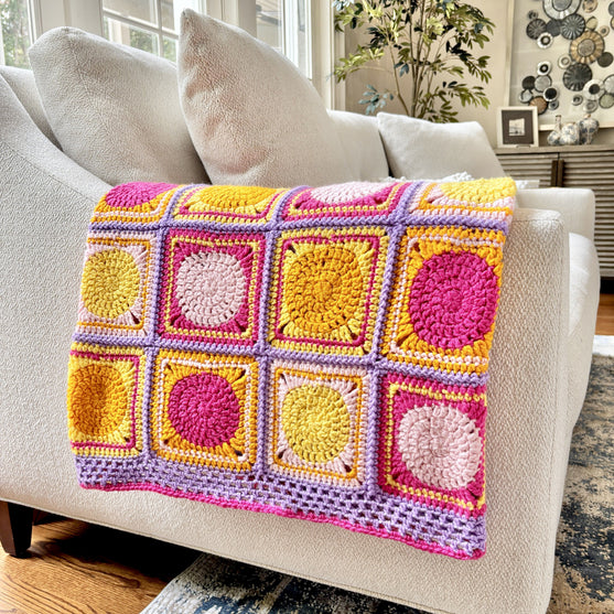 Retro Circles - Blanket
2