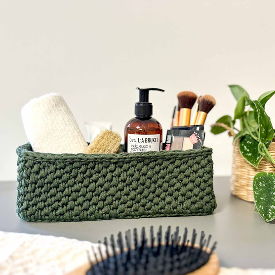 Basket with 2 compartments
1