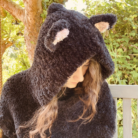 Hooded Cat - Cape
6