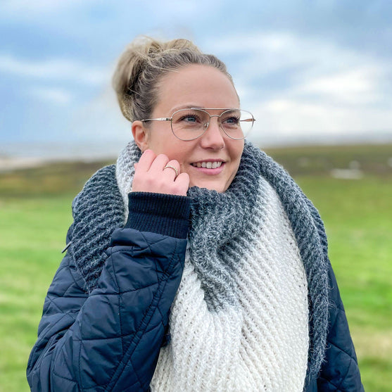 In-Lines Alpaca - Shawl
3