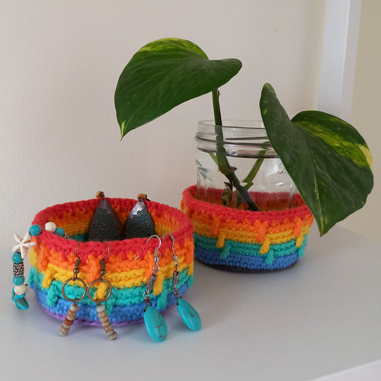 Mini Rainbow Happy Basket
3