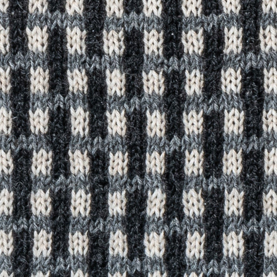 Norge - Pillow with braid pattern
6