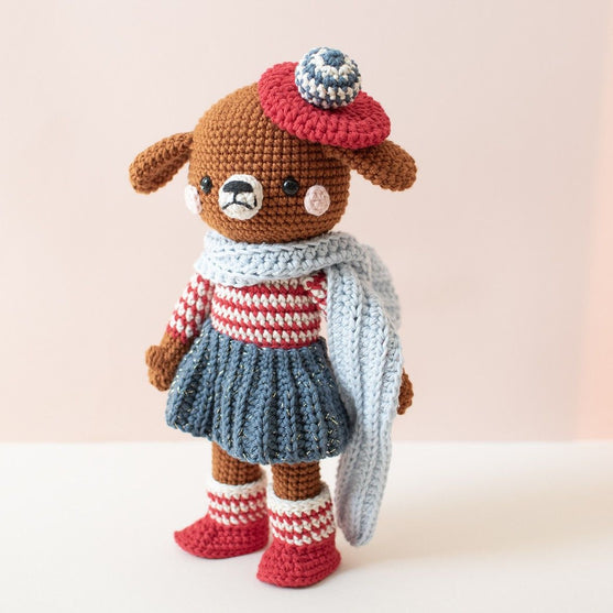 Madeleine Dog
4