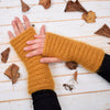 Nynne – Wrist Warmers
3