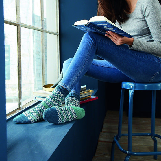 Socks in Fair Isle Pattern - R0366
2