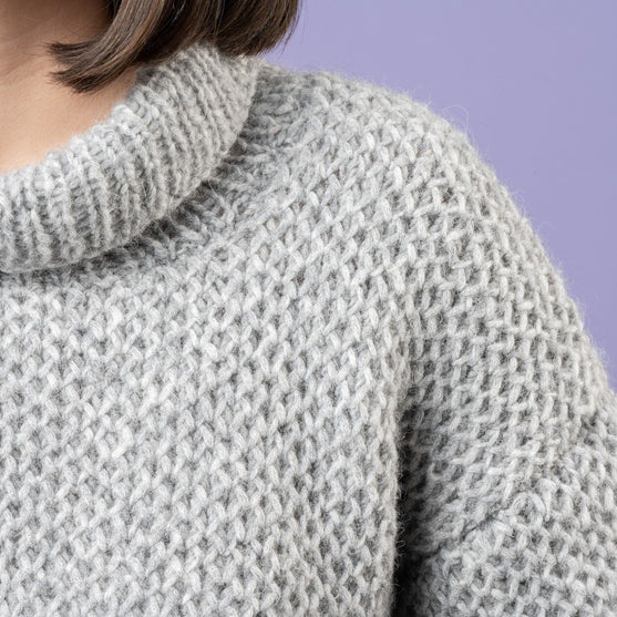 Sif - Sweater with turtleneck
6