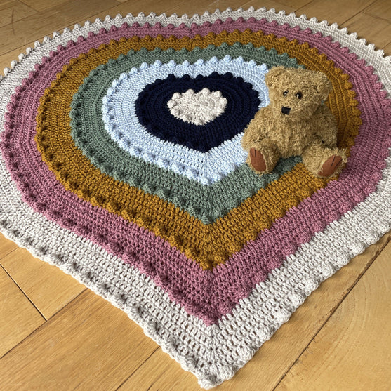 Atria Bobble Heart - Blanket
5
