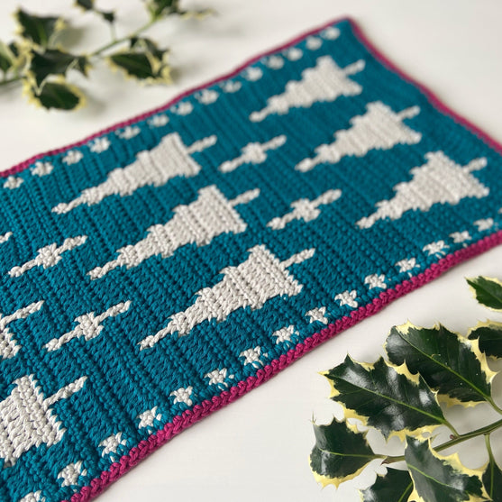 Starry Spruce - Table runner
4