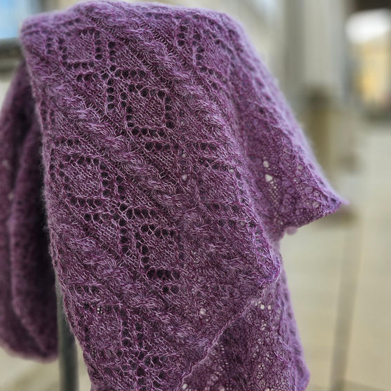 Vronerl - Shawl
5