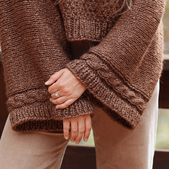 Lucent - Sweater
9