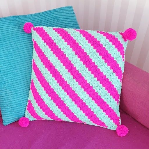 GRL PWR - Pillow
2