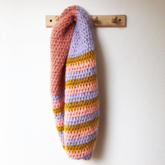 

Picnic Stripe - Cowl
1