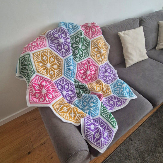 

Honeycomb Burst - Blanket
1