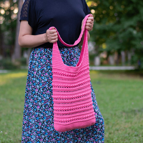 

Amelia - Tote Bag
4