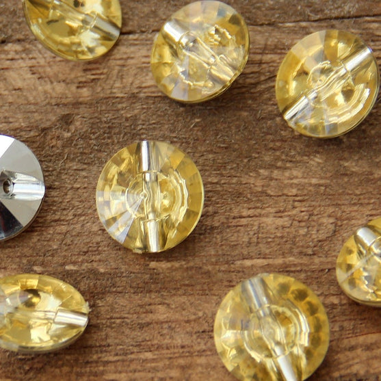 

Tunnel Shank Cocktail Buttons - 18 mm (0.7 inches) - Go Handmade
9