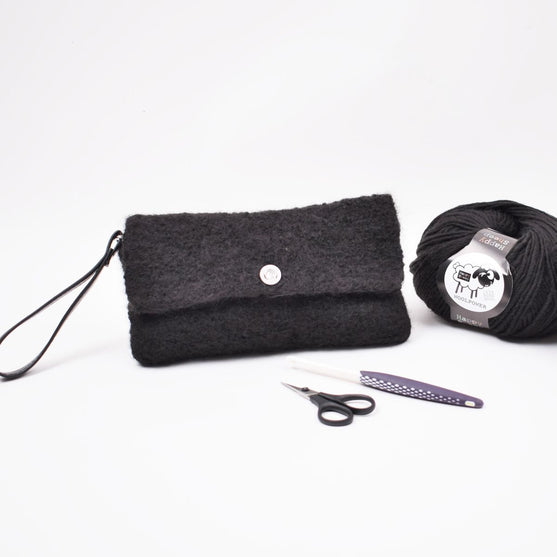 

Felted Clutch - Crochet
2