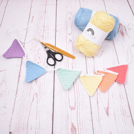 

Rainbow Mini Garland
1