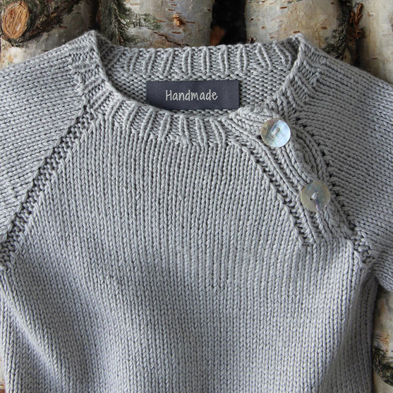

Blouse - Classic
8