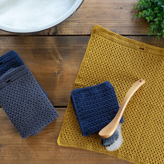 Couple - Crocheted kitchen towel