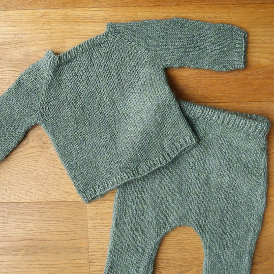 

Aubin - Baby Sweater
5