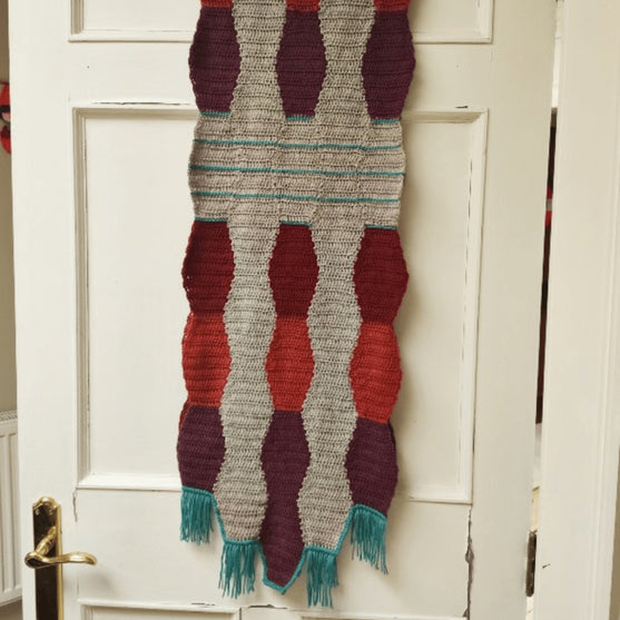 

Hexagon - Scarf
3