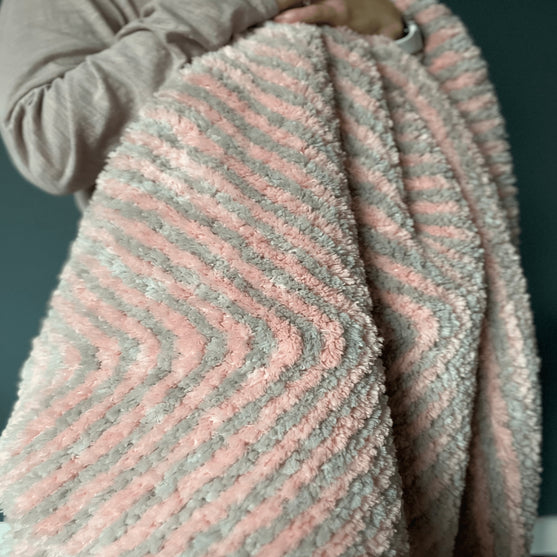 

Ruby’s Mitered Square Blanket
6