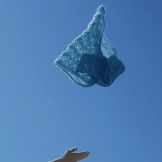 

Cloudy - Scarf
5