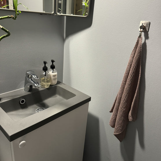 

Universal - Cloth and towel
4
