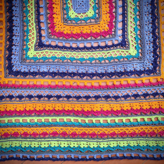 

LoveTea - Blanket
2