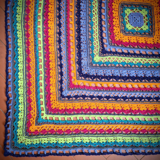 

LoveTea - Blanket
3