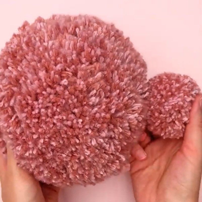 Hoop Jumbo Pompom Maker Set – Hobbii